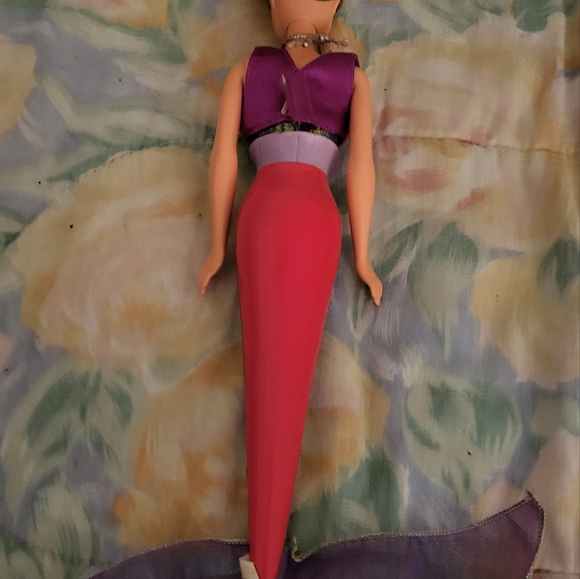 Little Mermaid Tropical Splash Attina - Picture 2 of 10